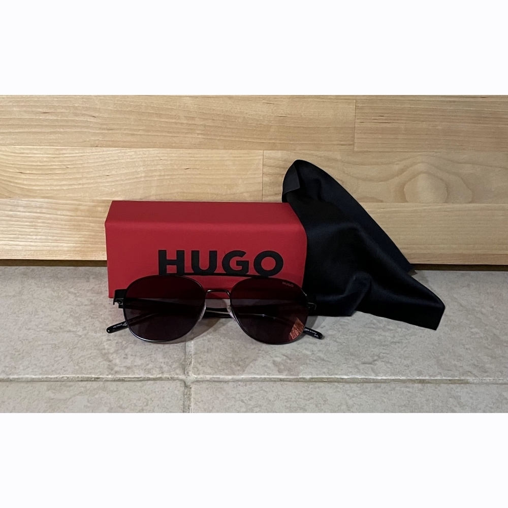 HUGO Hugo Boss Aviator Sunglasses Black - Picture 2 of 4
